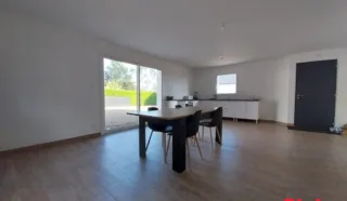 Maison 4 pièce(s)