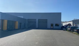  CELLULE D'ACTIVITES BAIN DE BRETAGNE 200 m²