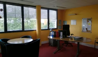  BUREAUX RENNES 676 m²