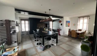  BUREAUX 518 m² SAINT-SEBASTIEN-SUR-LOIRE
