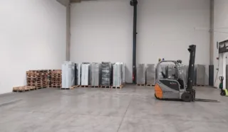  1 034 M² LOCAUX D'ACTIVITÉS CARQUEFOU