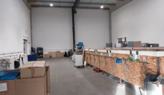  1 034 M² LOCAUX D'ACTIVITÉS CARQUEFOU