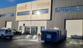 1 034 M² LOCAUX D'ACTIVITÉS CARQUEFOU