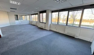  BUREAUX 209 M² NANTES