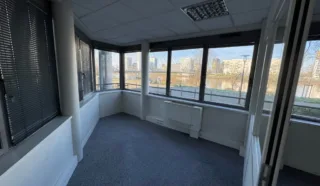  BUREAUX 209 M² NANTES