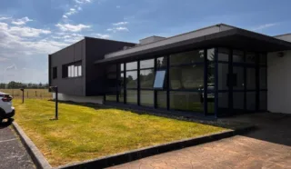  BUREAUX 576 M² LOUDEAC