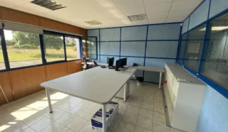  BUREAUX 576 M² LOUDEAC