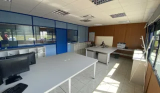  BUREAUX 576 M² LOUDEAC