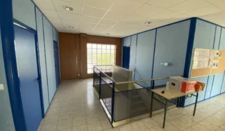  BUREAUX 576 M² LOUDEAC