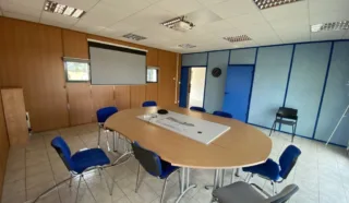  BUREAUX 576 M² LOUDEAC