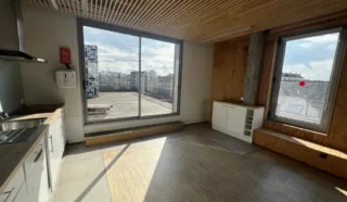  BUREAUX 301 M² NANTES