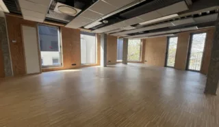  BUREAUX 301 M² NANTES