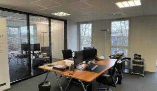  BUREAUX 233 m² RENNES
