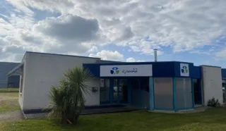  LOCAUX COMMERCIAUX TADEN 220 m²