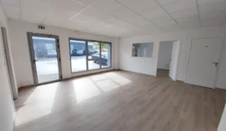  LOCAL D'ACTIVITES / BUREAUX 228 m² NOYAL PONTIVY