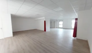  LOCAL D'ACTIVITES / BUREAUX 228 m² NOYAL PONTIVY