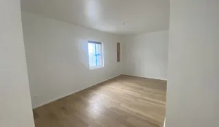  LOCAUX D'ACTIVITES DINAN 225 m²