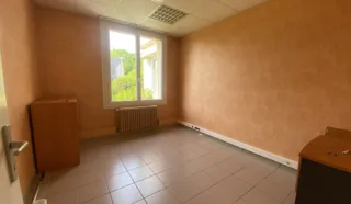  BUREAUX PLEURTUIT 181 m²
