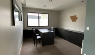  BUREAUX TADEN 83 m²