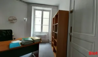  BUREAUX 207 M² NANTES