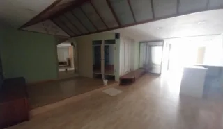  LOCAL COMMERCIAL 90 m² PONTIVY