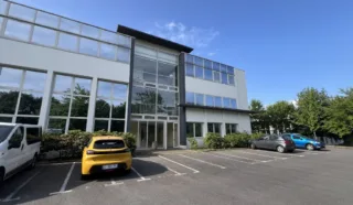  BUREAUX 283 M² CARQUEFOU