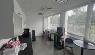  BUREAUX 283 M² CARQUEFOU