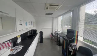  BUREAUX 283 M² CARQUEFOU