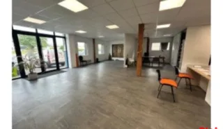  LOCAL D'ACTIVITES PACE 1 100 m²