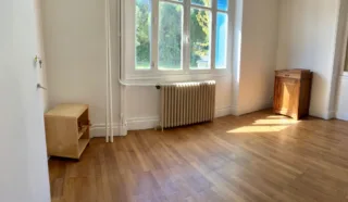  BUREAUX LOCAUX COMMERCIAUX 600 M² NANTES