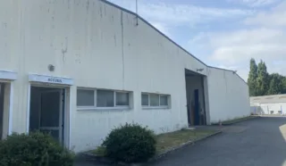 LOCAL D'ACTIVITES SAINT-SAMSON-SUR-RANCE 975 m²