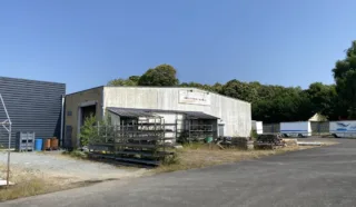  LOCAL D'ACTIVITES SAINT-SAMSON-SUR-RANCE 975 m²