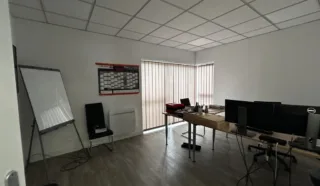  BUREAUX 130 M² HAUTE GOULAINE
