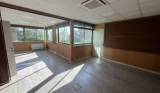  BUREAUX 735 M² CARQUEFOU