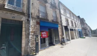  LOCAL COMMERCIAL 67 m² PONTIVY