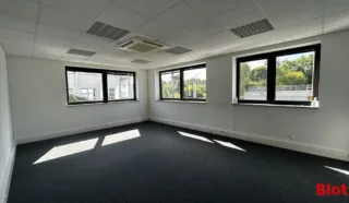  BUREAUX CESSON-SEVIGNE 105 m²