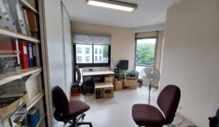  BUREAUX 160 m² env SAINT NAZAIRE