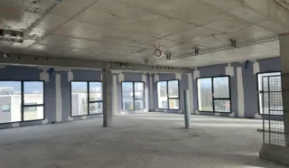  BUREAUX 100 M²  CHARTRES-DE-BRETAGNE