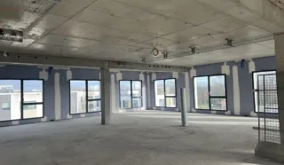  BUREAUX 122 M²  CHARTRES-DE-BRETAGNE
