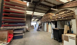  LOCAL D'ACTIVITES VITRE 395 m²