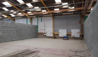  CELLULE D'ACTIVITES 1 100 M² LANGUENAN