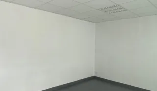  BUREAUX 46 m² LOPERHET