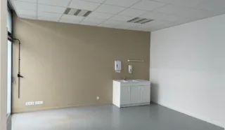  BUREAUX 46 m² LOPERHET