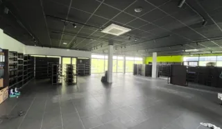  LOCAL COMMERCIAL 410 m² LANDERNEAU