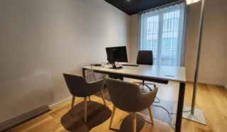  BUREAUX 90 m² BREST