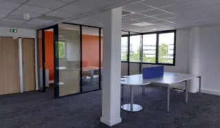  BUREAUX RENNES 676 m²