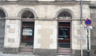  Boutique avec droit d'entrée HYPER CENTRE RENNES 50 m²