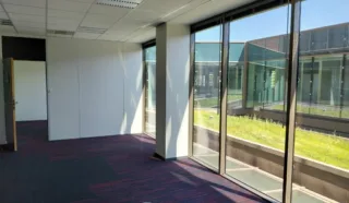  BUREAUX 324 m² SAINT JACQUES DE LA LANDE