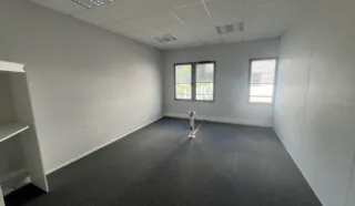  BUREAUX 694 M² ORVAULT
