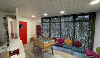  LOCAUX PROFESSIONNELS 149 m² LANDERNEAU